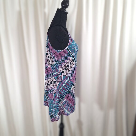 Candie’s Boho Size Medium Sleeveless Tank Top Geometric Print Handkerchief Hem - Picture 2 of 8